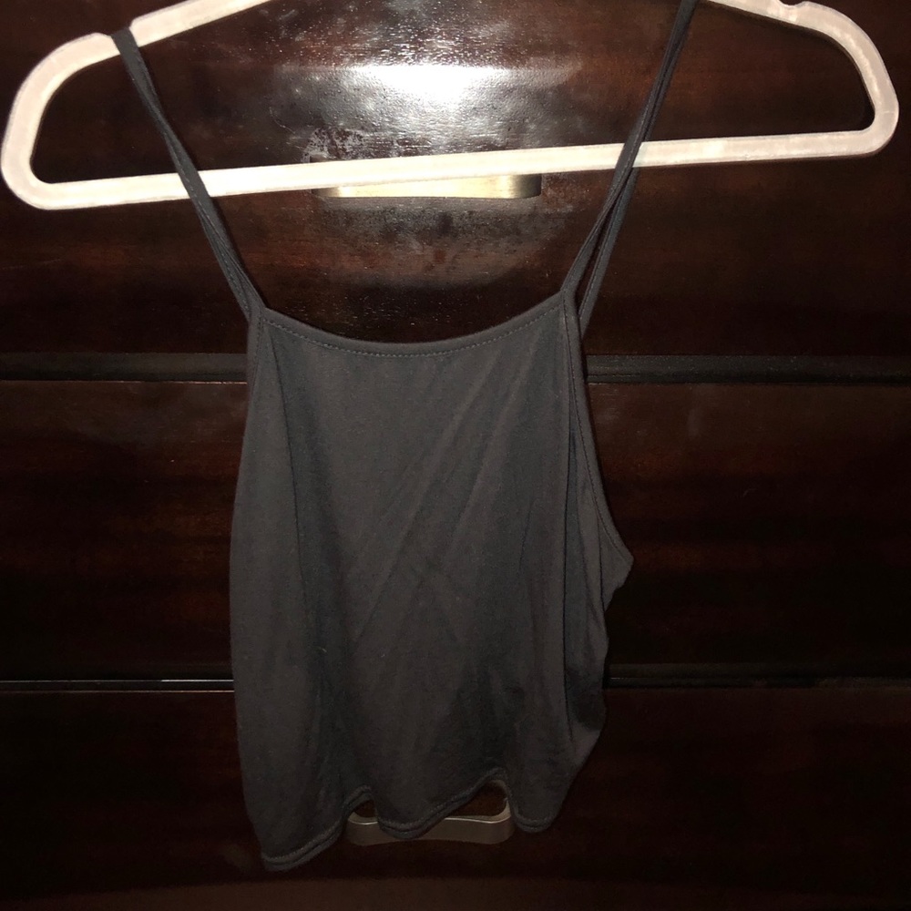 Black causal crop top